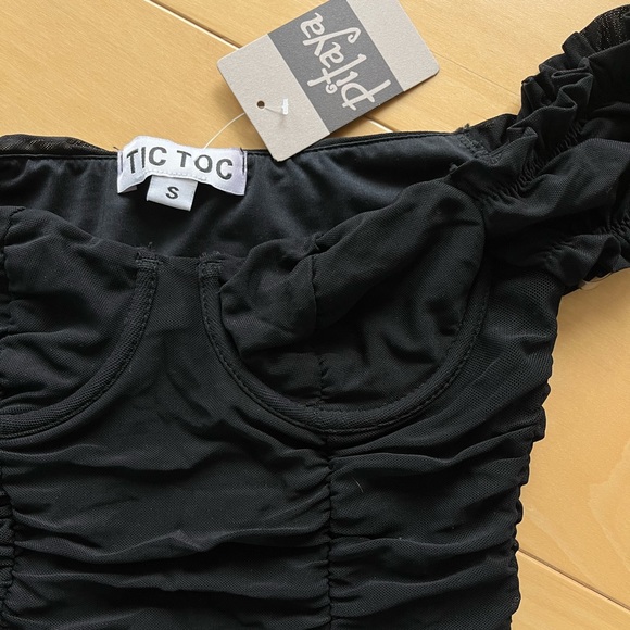 BLACK Pitaya Top - Picture 3 of 4